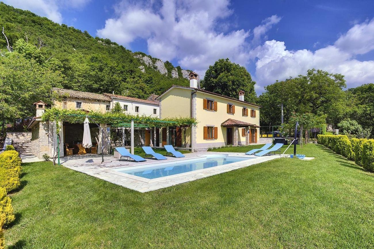 Villa Bella Lupoglav  Zewnętrze zdjęcie
